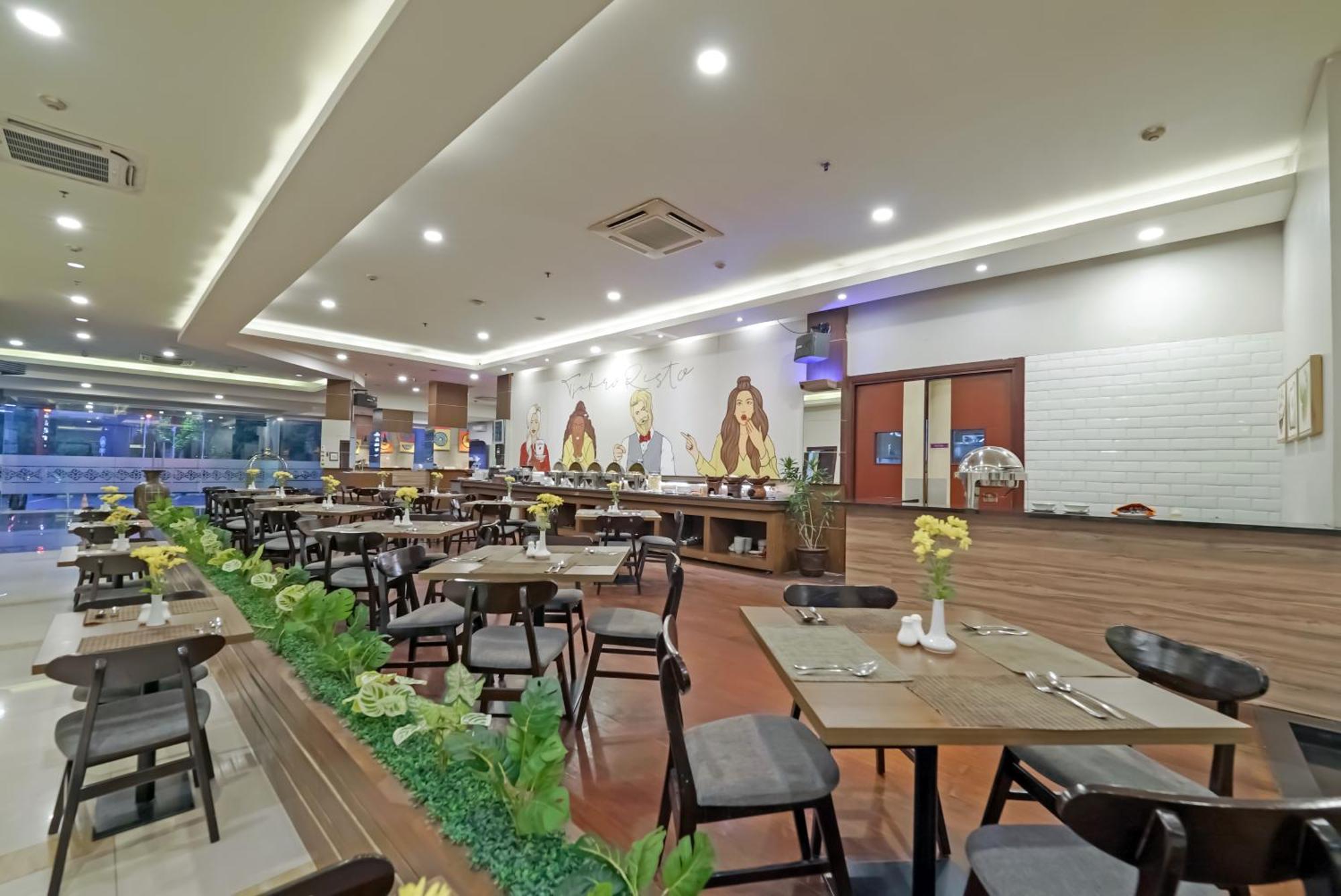 Tjokro Hotel Klaten Exterior photo